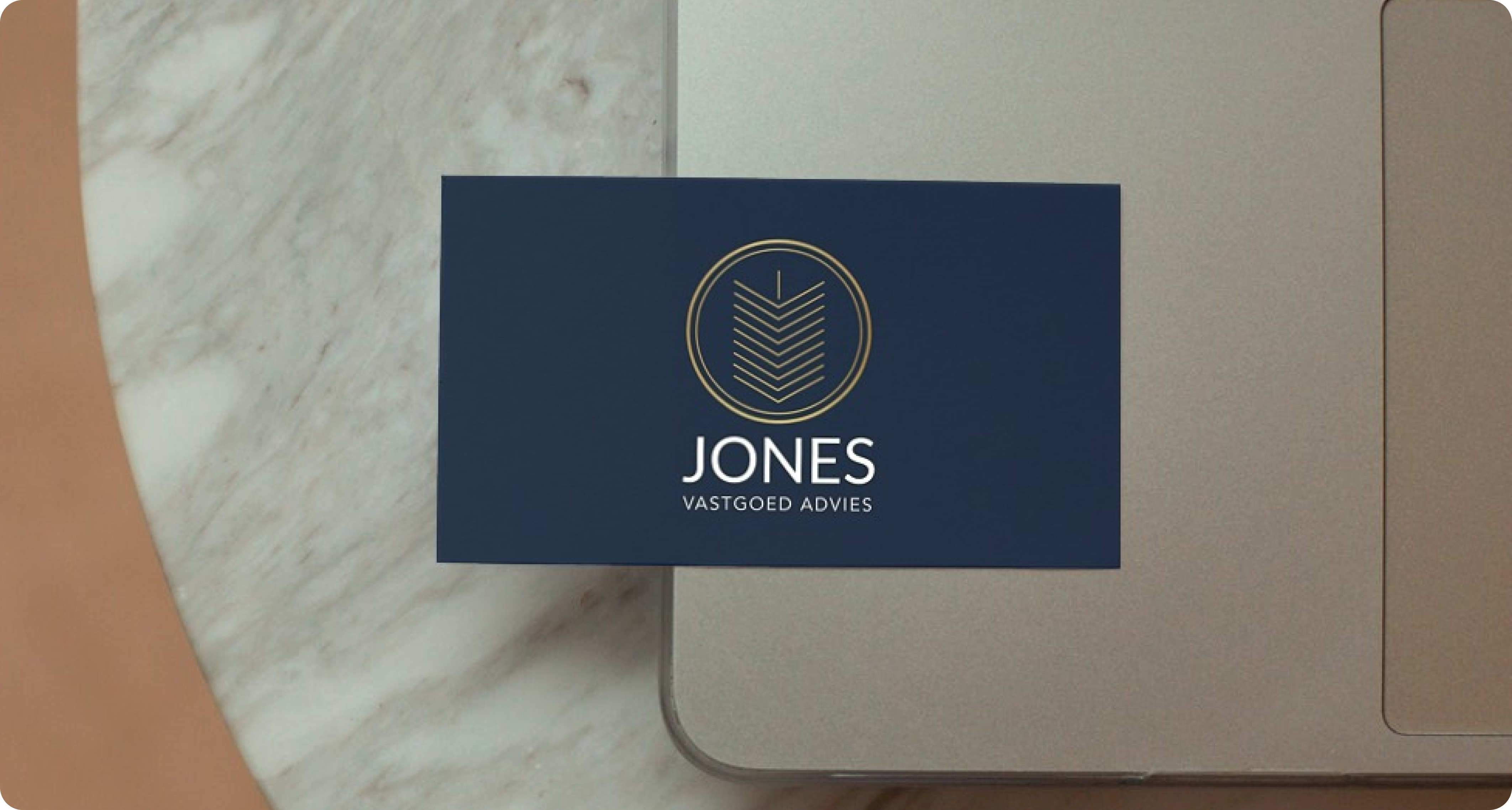 Visitekaartje mockup Jones Vastgoed Advies